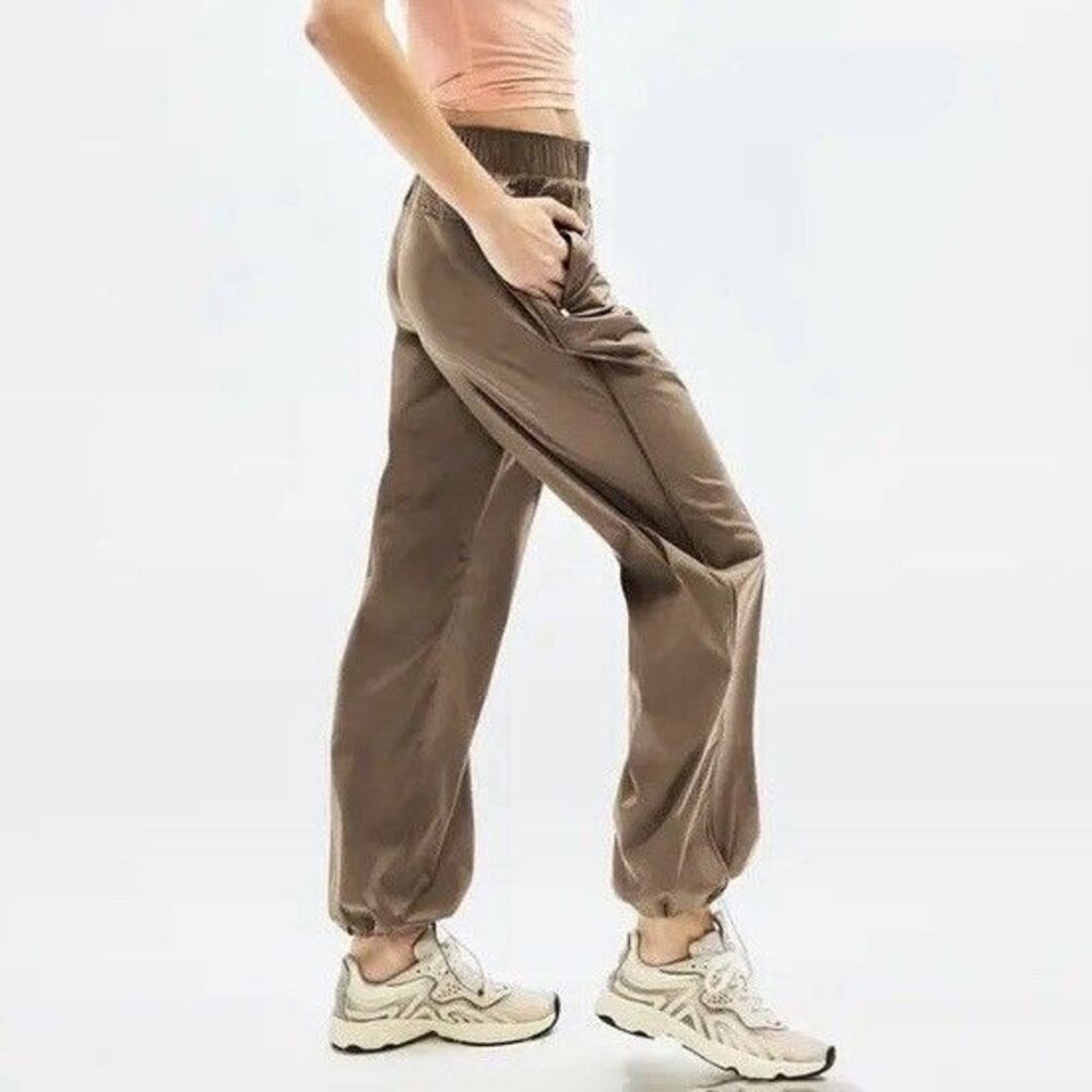 Athleta Rise Relaxed Track Pant (Sz L) Adjustable Hem Slouchy Parachute 2025